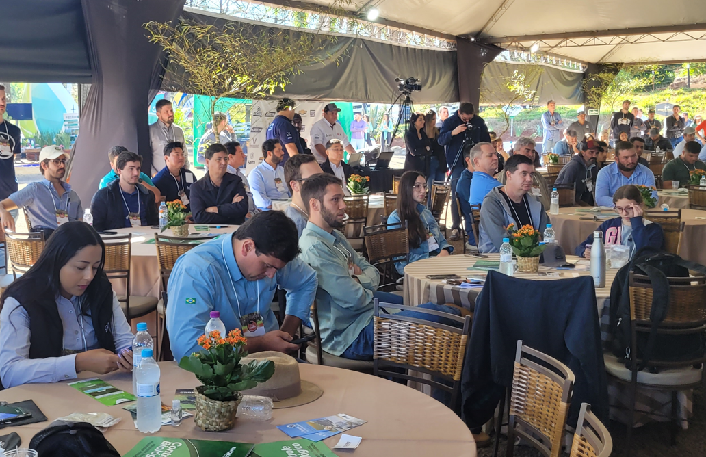 Sementes Biomatrix participa do 3º Dia de Campo da Fazenda São Manoel