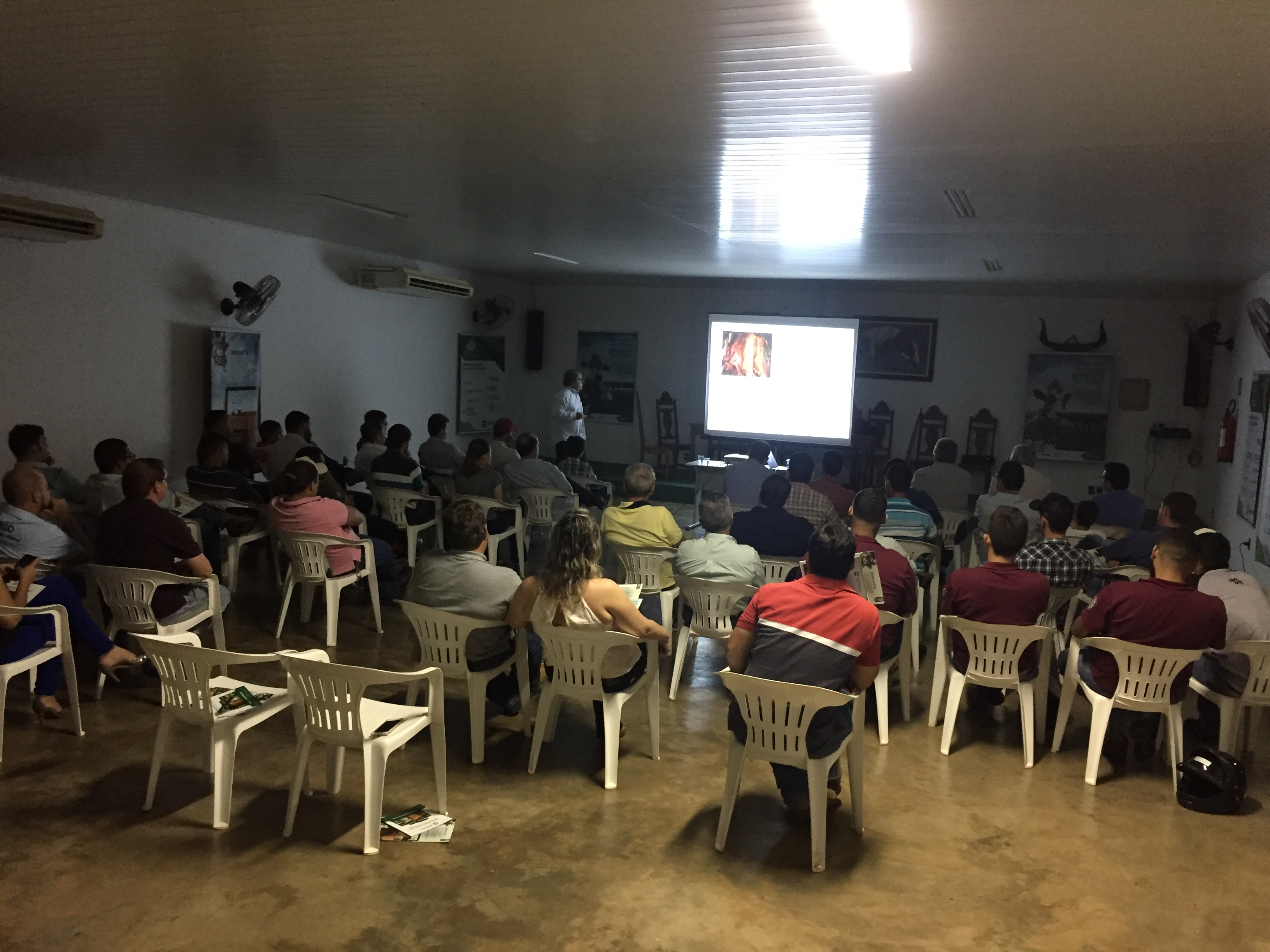 Sementes Biomatrix realiza palestra em Cáceres/MT